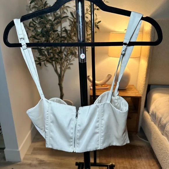 Oh Polly Influence Me Satin Cupped Corset Top in Ivory - Picture 5 of 5